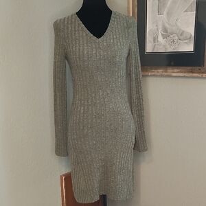 Unk Long Sleeve Knit Dress in Gray
